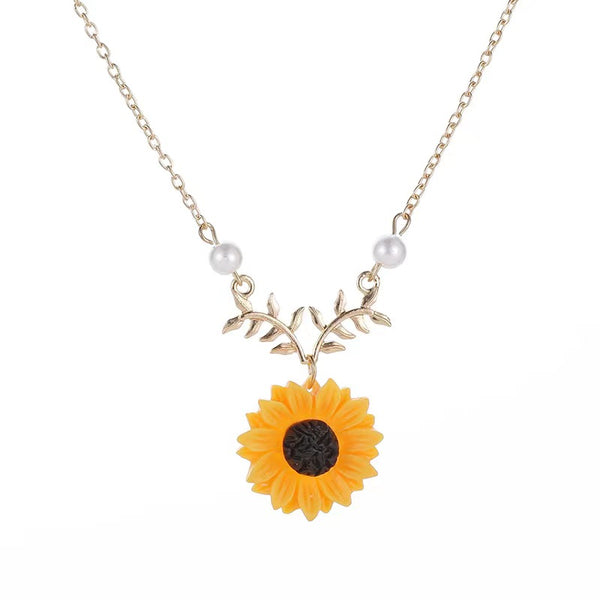 Lucky Leaves Sunflower Necklace