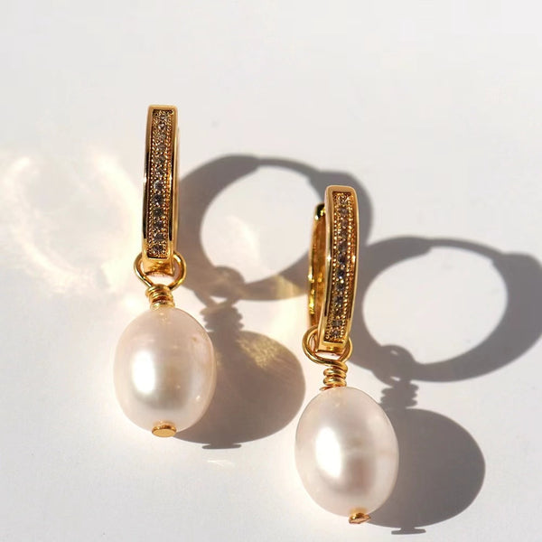 Retro Pearl Earrings