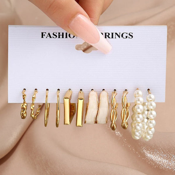 Pearl Twist Hoop Earrings Set Butterfly Acrylic Dangle Earrings for Women Metal Hollow Gold Plated Earring Cartoon Jewelry