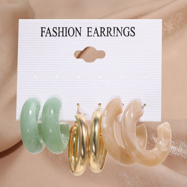 Pearl Twist Hoop Earrings Set Butterfly Acrylic Dangle Earrings for Women Metal Hollow Gold Plated Earring Cartoon Jewelry