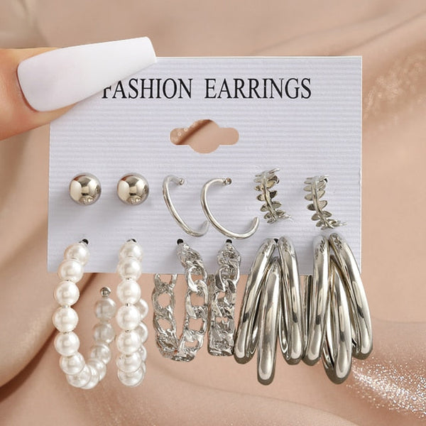 Pearl Twist Hoop Earrings Set Butterfly Acrylic Dangle Earrings for Women Metal Hollow Gold Plated Earring Cartoon Jewelry