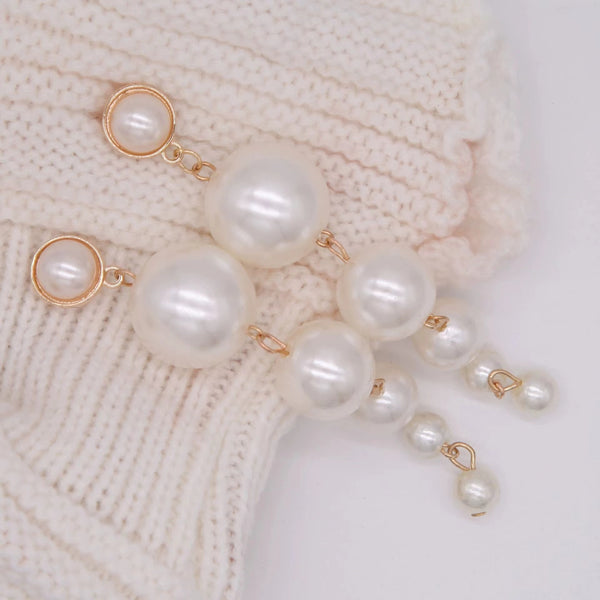 Six Pearls Earrings