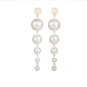 Six Pearls Earrings