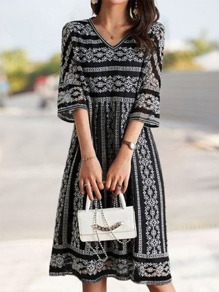 Noble 3/4 Sleeve Print Midi Dress